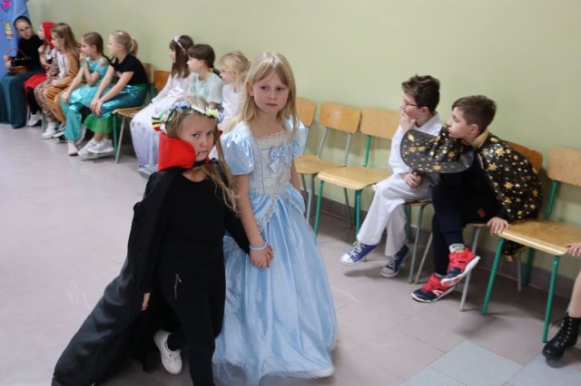 b_1024_768_0_00_images_2023_2024_Swietlica_Bajkowe_Swieto_402299834_805314791396471_7371106548413841680_n